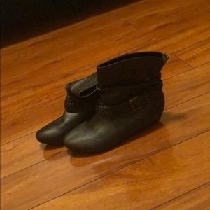 Brown boots with slight heel